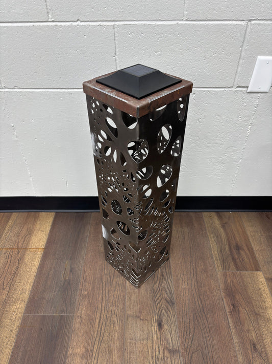 Bubbly Garden Column Medium - 29’’ x 7” / Solar light top / No finish Garden Column