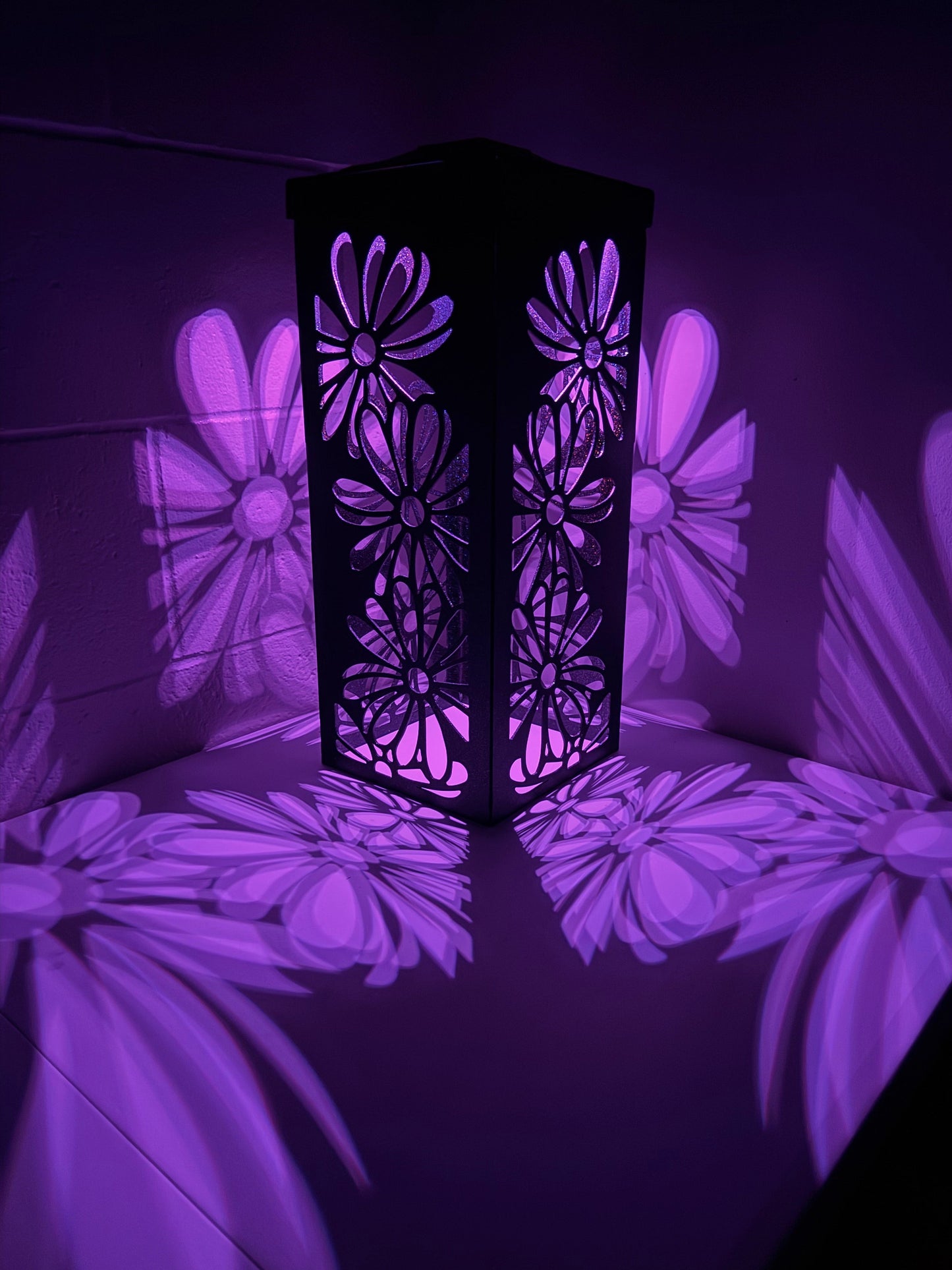 18" Floral Fusion Solar Column
