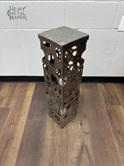 Bubbly Garden Column Medium - 29’’ x 7” / Closed top / No finish Garden Column